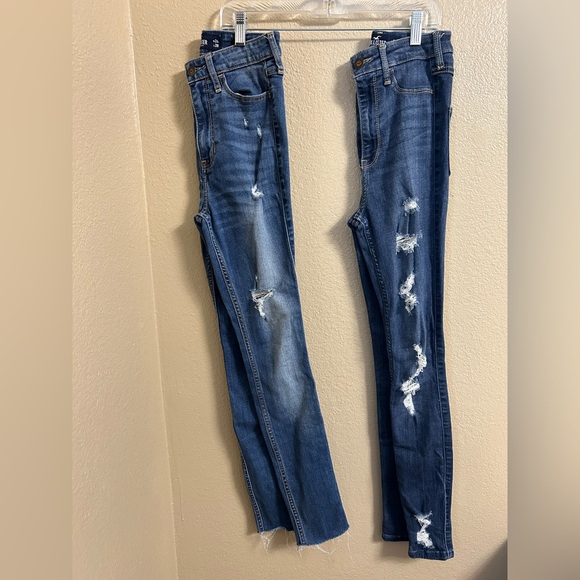 Hollister bundle of 2 women ultra high rise jean leggings Distressed size 0R W24 - Picture 1 of 8